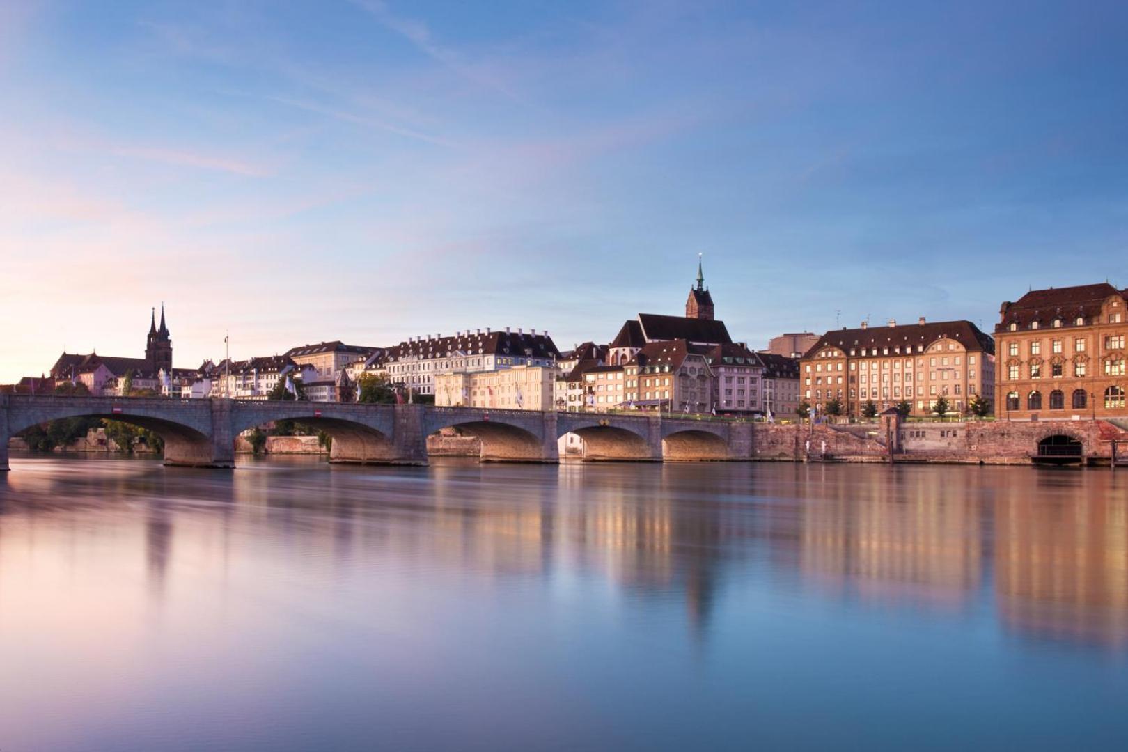 Special Picco Picasso Apartment Basel, Bahnhof Grossbasel 10-Star エクステリア 写真