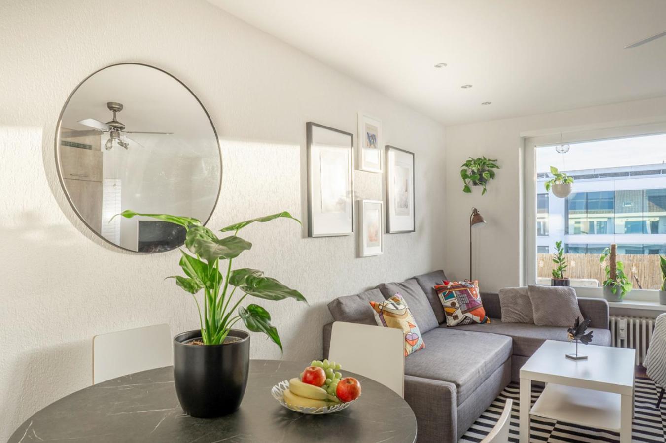 Special Picco Picasso Apartment Basel, Bahnhof Grossbasel 10-Star エクステリア 写真